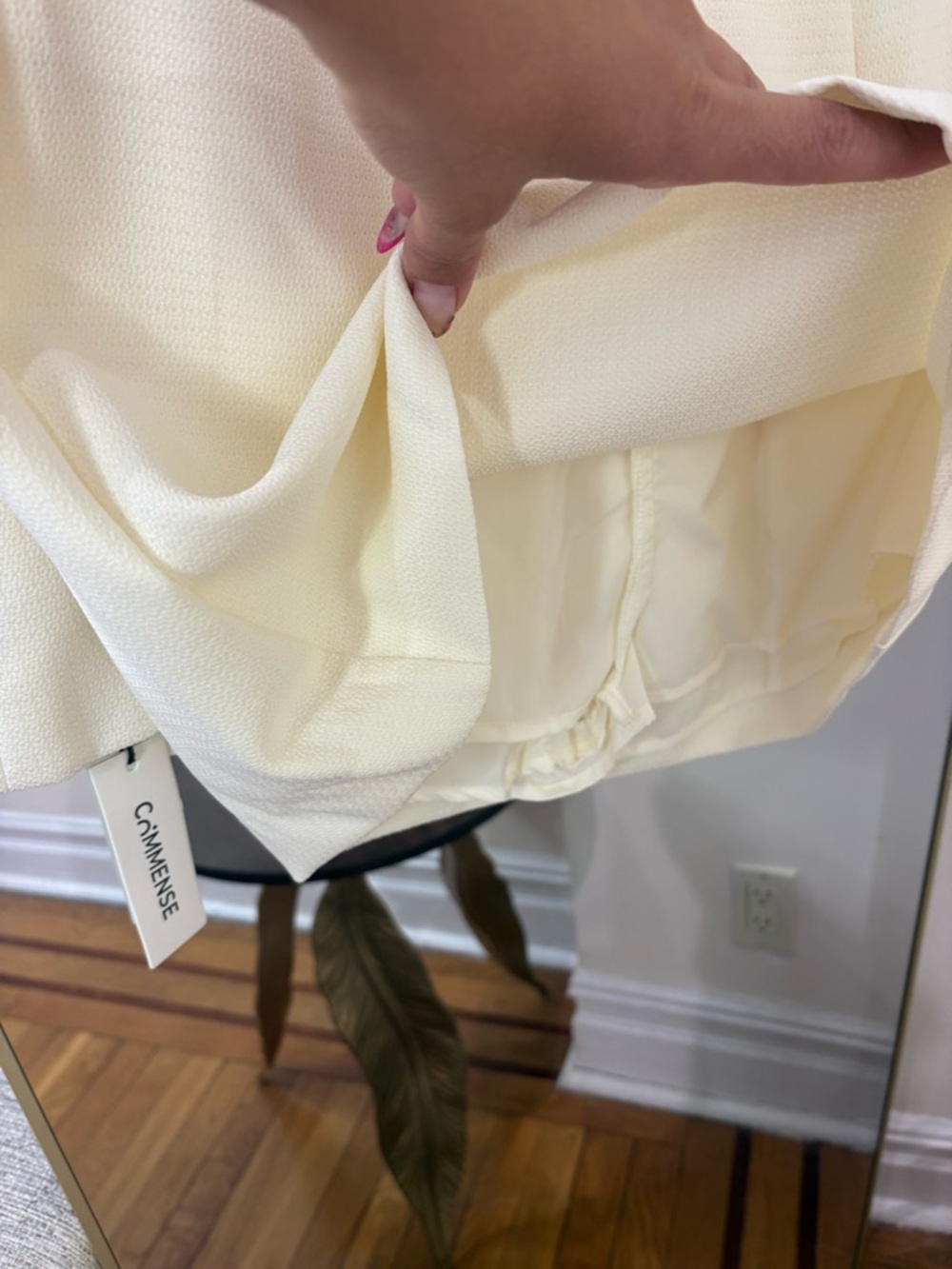 NWT COMMENSE VEST TOP SEASHELL GOLD BUTTONS AND MATCHING SKORT two piece set - Picture 5 of 8